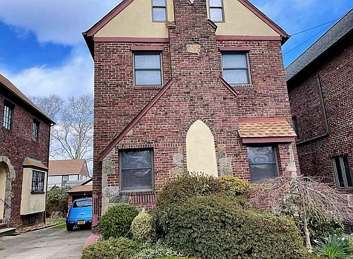 15901 28th Ave Photo 1