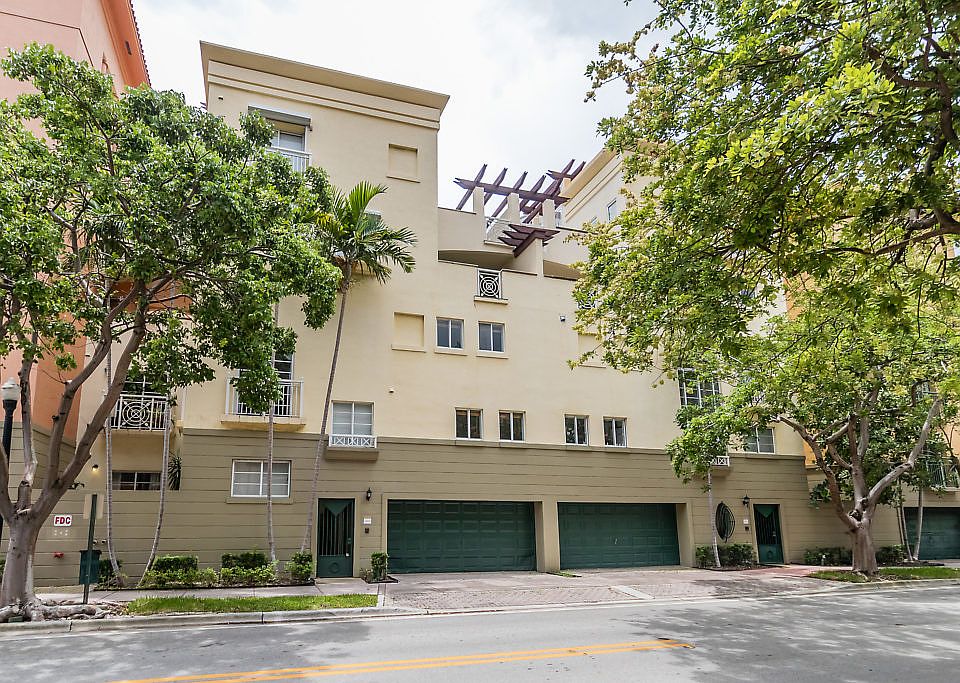 1st image of 140 Jefferson Ave APT 14001
