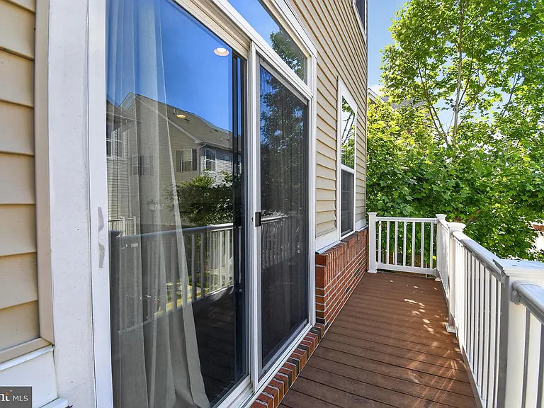 1725 Fernwood Dr — Photo 16