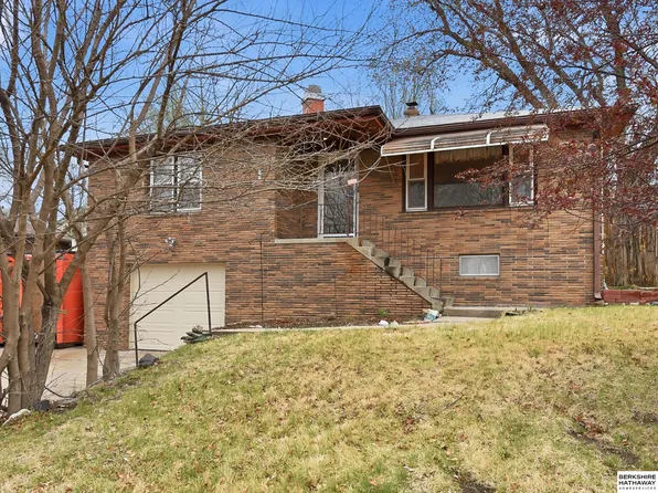 807 N 5th St, Bellevue, NE 68005