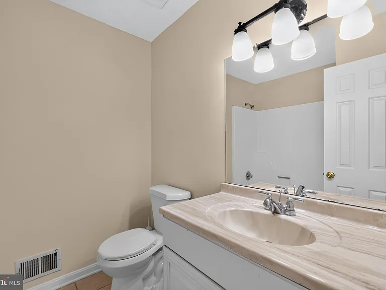 55 Oak Crest Ct — Photo 26