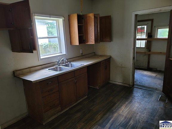 5th image of 1614 7th Ave