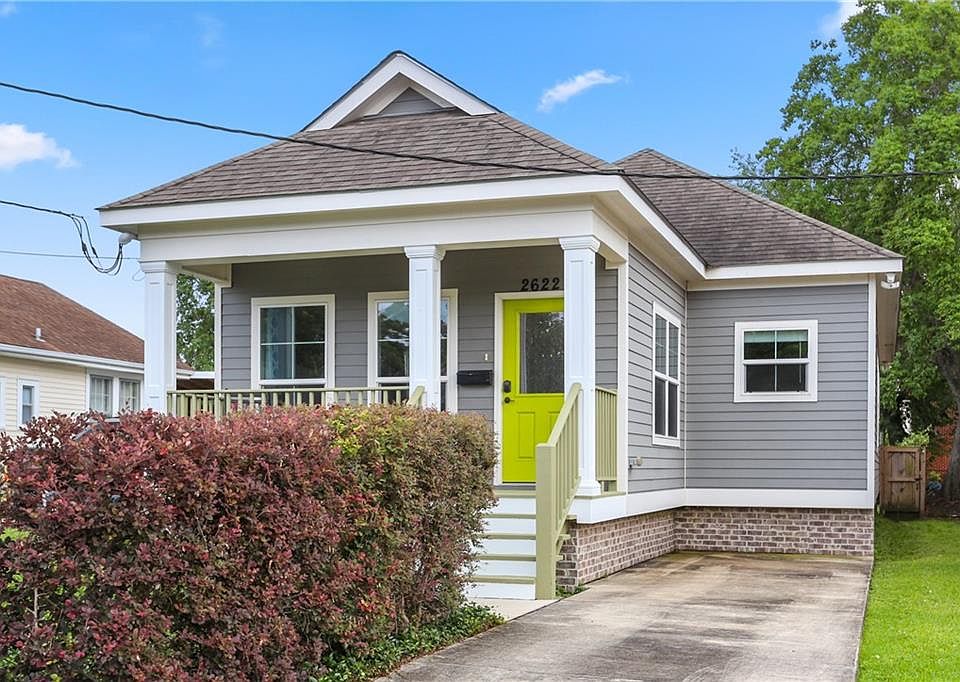 1st image of 2622 Gladiolus St