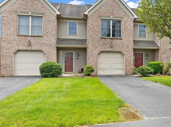 453 Stonehedge Ln, Mechanicsburg, PA 17055