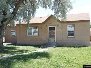 639 S 5th St, Worland, WY 82401