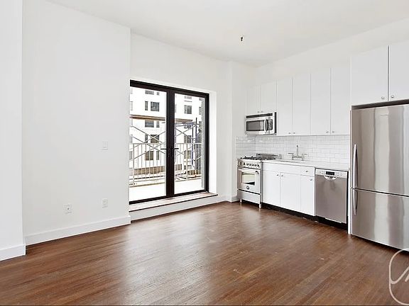 4th image of 127 4th Ave APT 3C