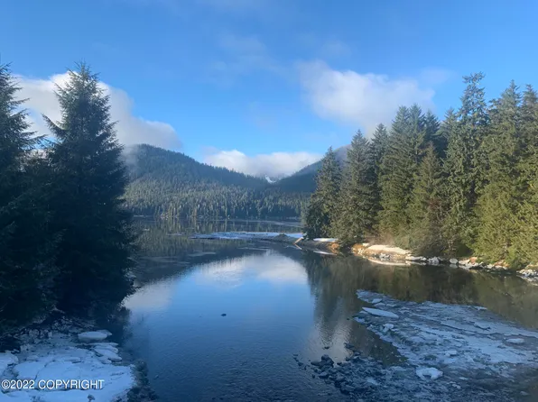 740 Mitkof Hwy, Petersburg, AK 99833