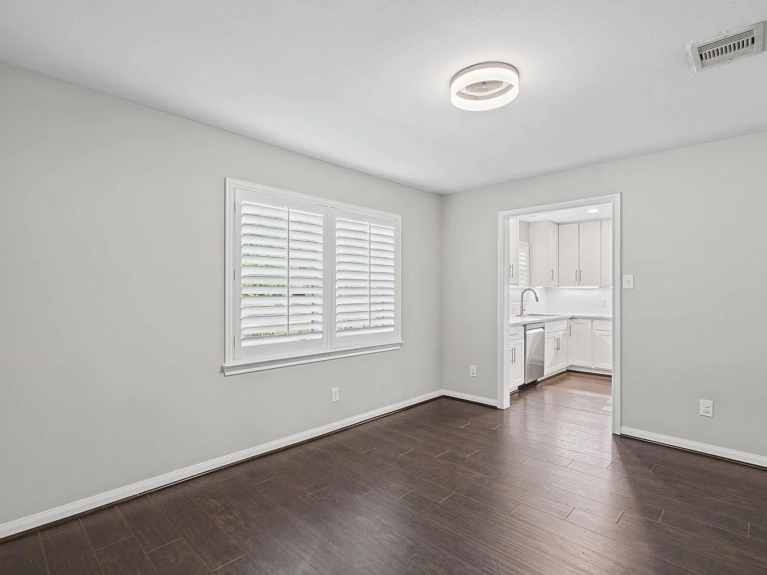 3 bed, 2.0 bath, 1712 sqft, $2,700 — Photo 4