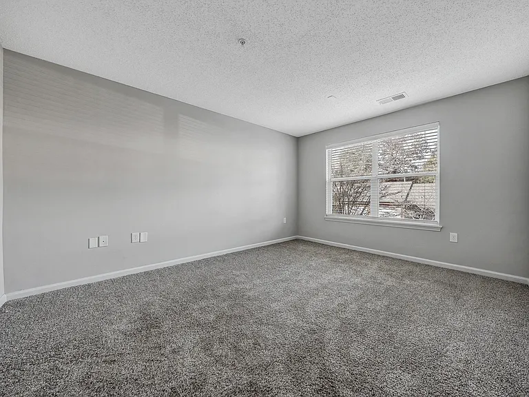 Sunscape Apartments — Photo 28