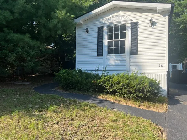 10 David Rd, Carver, MA 02330