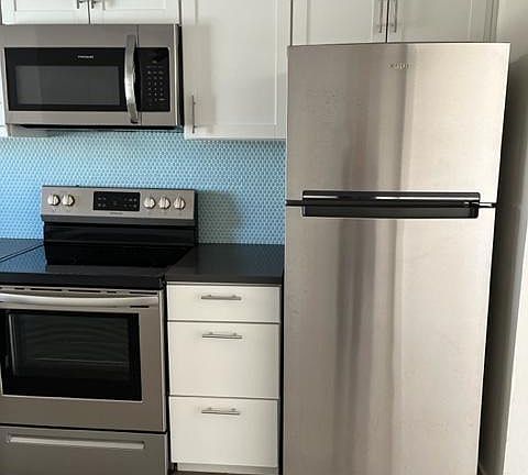 4th image of 3119 66th St #4
