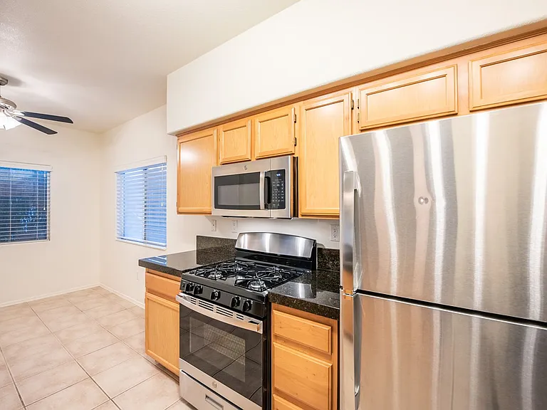 1050 E Cactus Ave #1082 — Photo 8