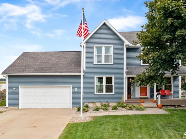 416 North St, Blissfield, MI 49228