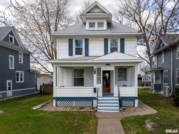 2208 Ripley St, Davenport, IA 52803