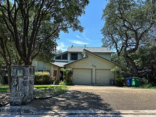 306 Country Wood Dr Photo 1