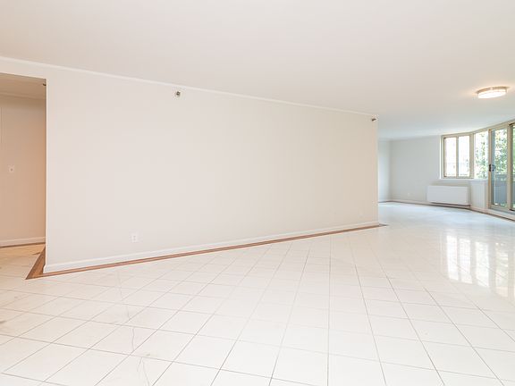 4th image of 143 Hoyt St APT 5D