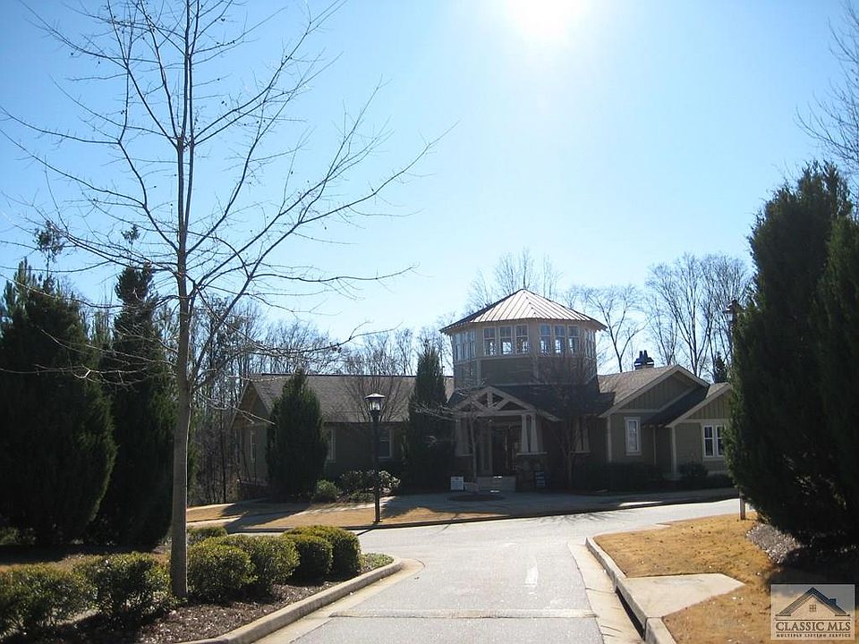 2nd image of 490 Barnett Shoals Rd APT 122