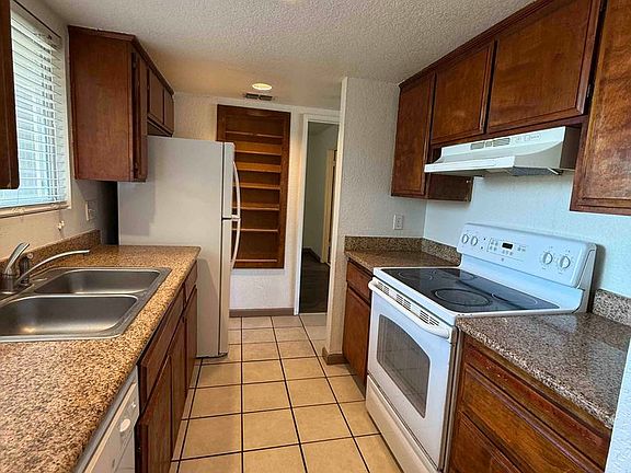 5th image of 5609 Odea Dr APT C