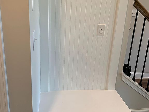 Coat rack with storage