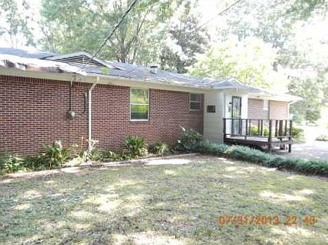 2nd image of 1307 Davidson Dr