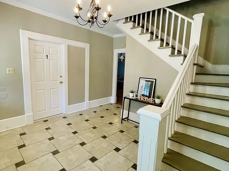 1308 Greenville St #7 — Photo 4