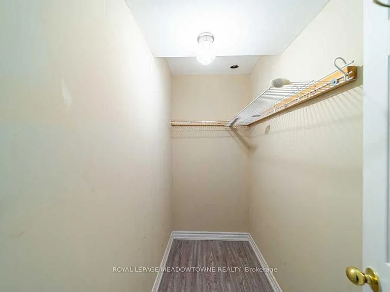 1036 Yates Dr — Photo 9