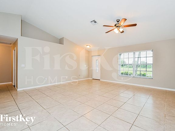4th image of 3407 NE 19th Ave