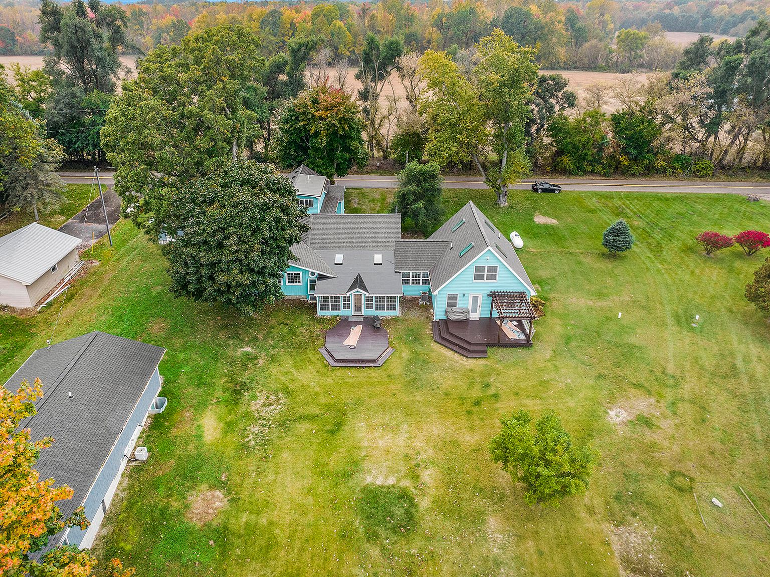 2743 Hemlock Rd, Quincy, MI 49082 | Zillow