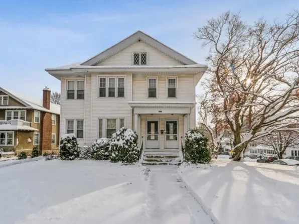 996 Pleasant St, Worcester, MA