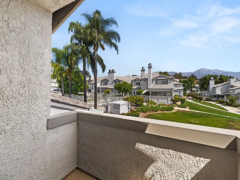 8552 Stoneyhill Dr — Photo 12