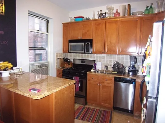 Rented by Citi Habitats | media 22