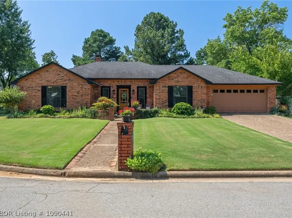 2504 Crosshill Rd, Fort Smith, AR 72908
