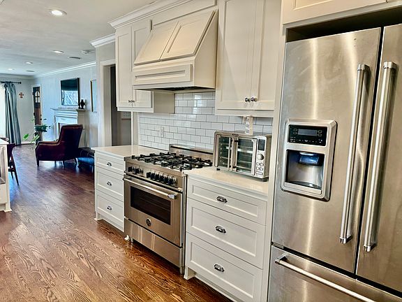 4th image of 1407 Eastus Dr