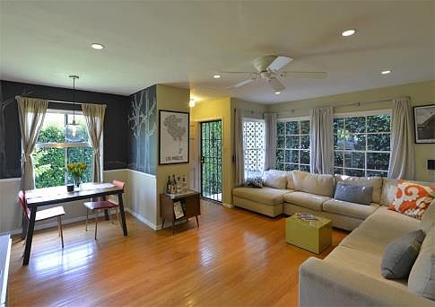 4th image of 11979 Walnut Ln