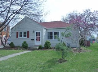 2117 Muscatine Ave, Iowa City, IA 52240