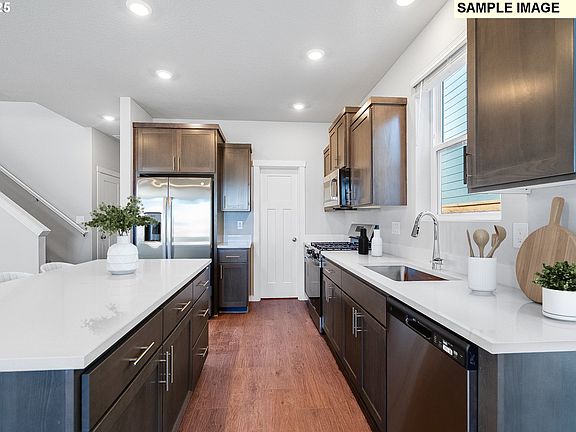 5th image of 3714 SE 83rd Ave