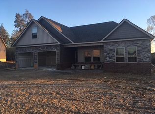 280 Franklin Circle Dr, Fort Oglethorpe, GA 30742