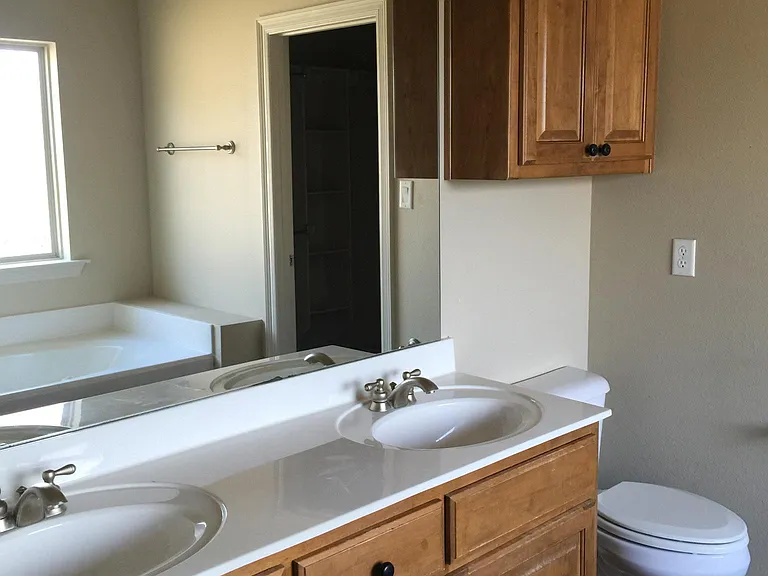 5507 Village Loop — Photo 9