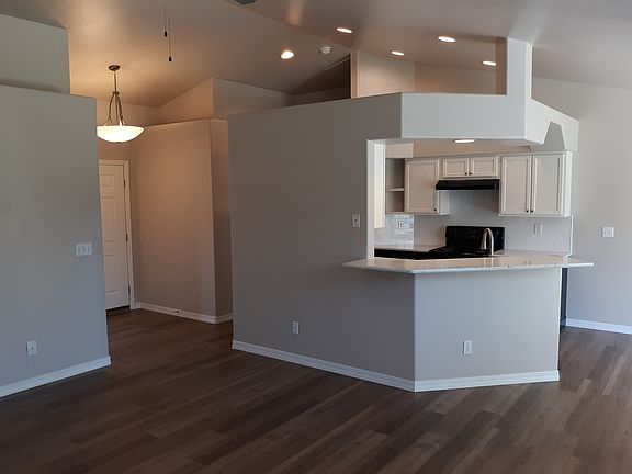 3rd image of 11883 W Driftwood Ct