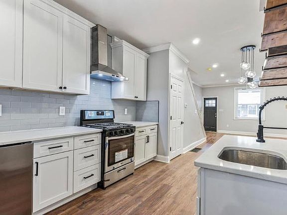4th image of 108 E Hortter St