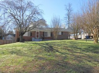 55 28th Avenue Dr NW, Hickory, NC 28601