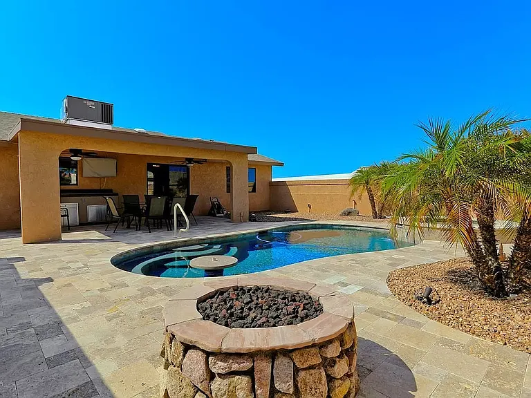 2557 Sunkentree Dr — Photo 2