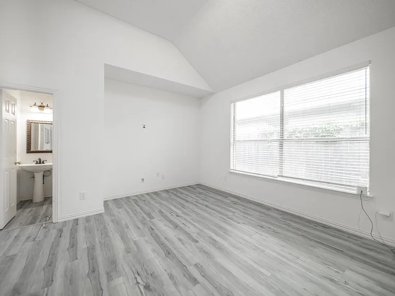 1812 Ingleside Dr — Photo 11