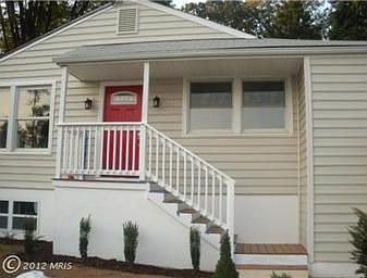1st image of 3026 Rosemary Ln