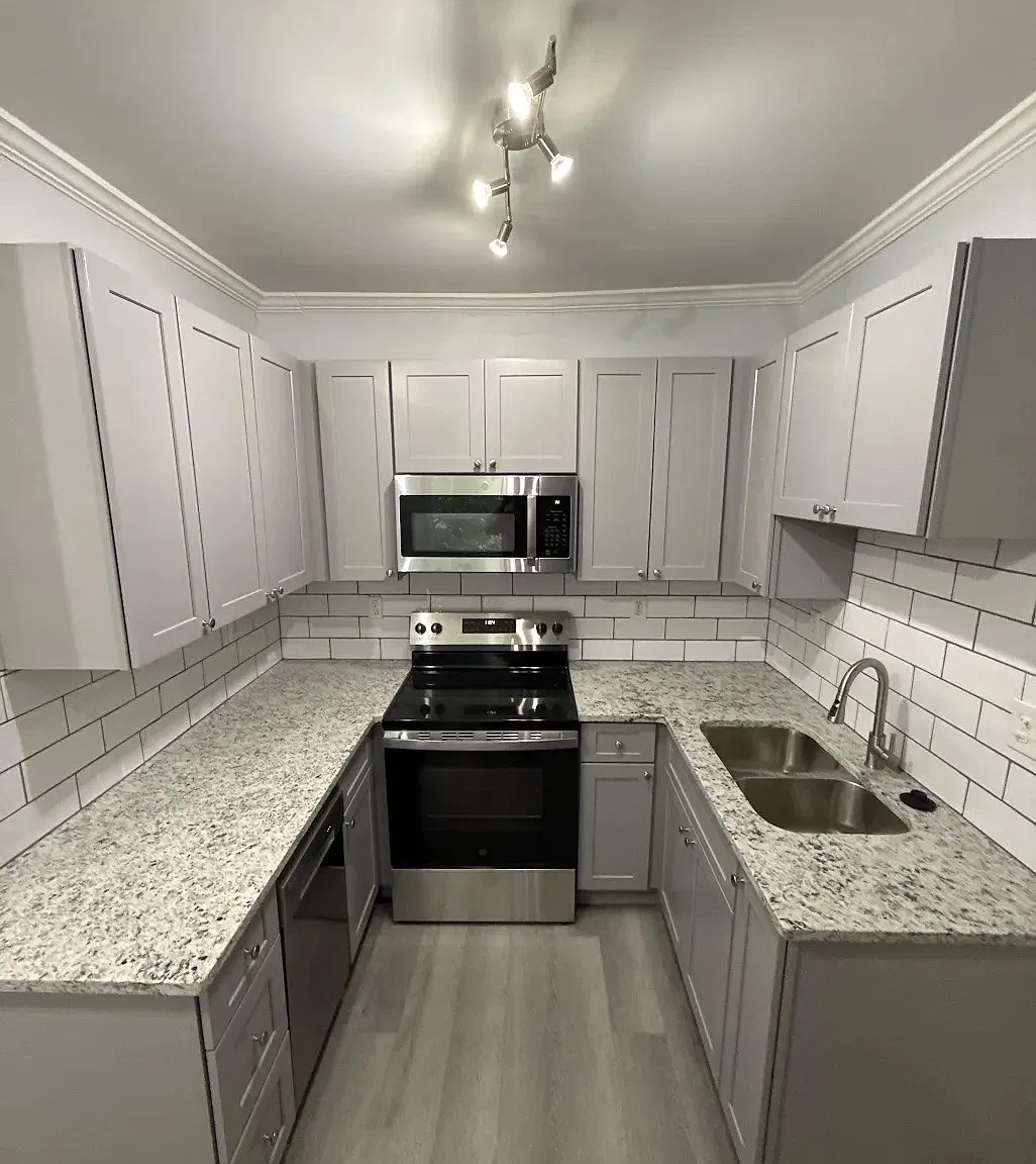 2 bed, 1.5 bath, 1000 sqft, $1,850 — Photo 3