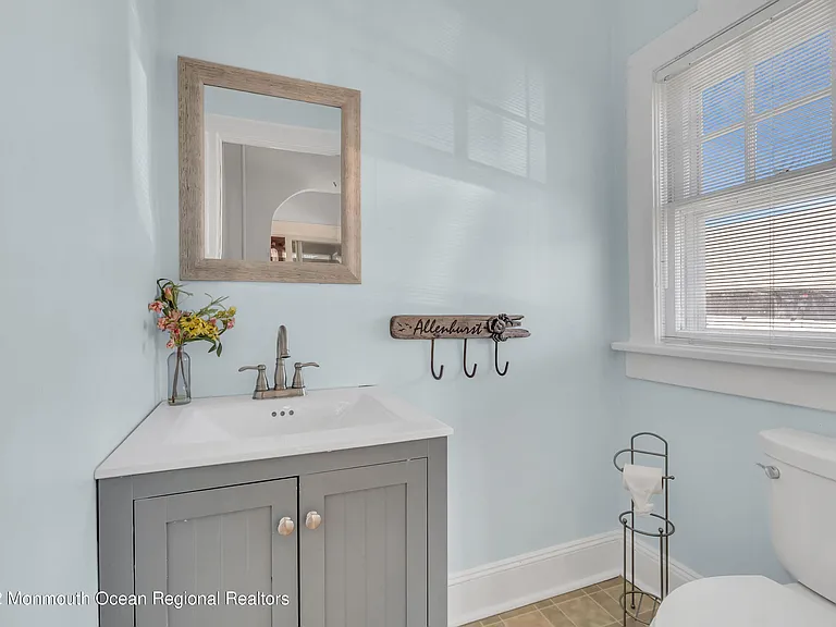 102 Dixon Ave — Photo 18