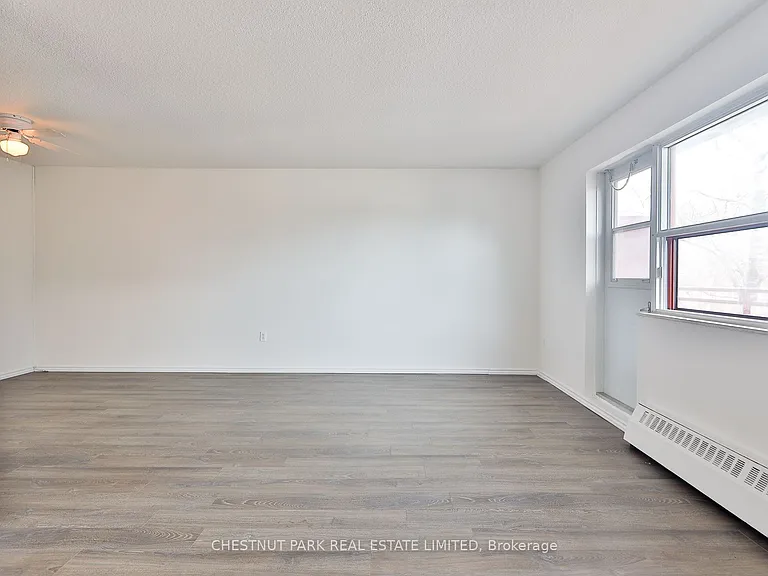 900 Glen St #215 — Photo 19