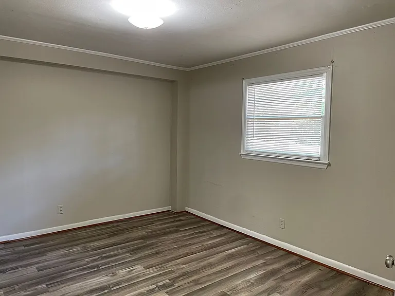 214 Lambert Rd #5-8 — Photo 6