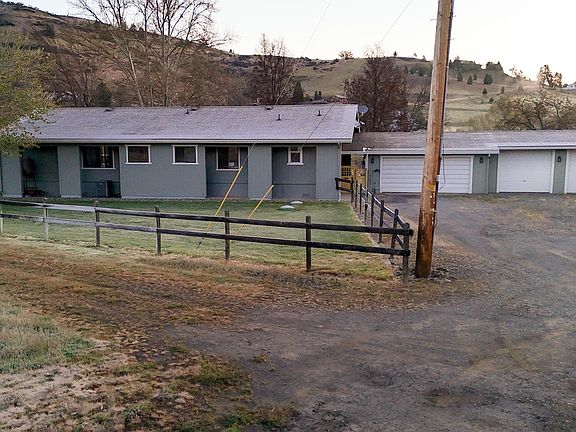 2nd image of 14253 Dennis Pl