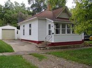 106 S 5th St, Marshalltown, IA 50158